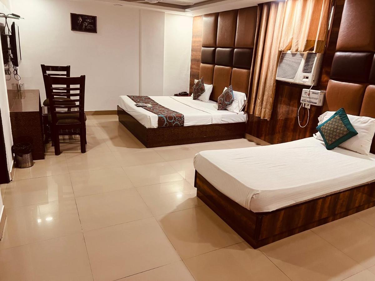 Hotel Cozy Cave Delhi Aiport New Delhi Exterior photo